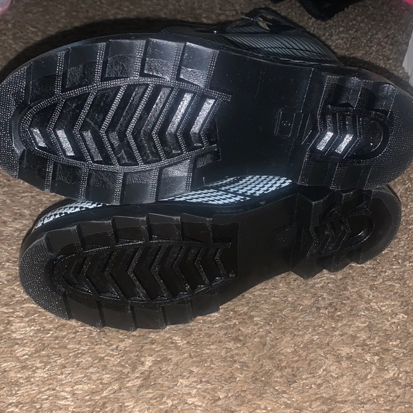 Patterned Rain Boots - Picture 2 of 4